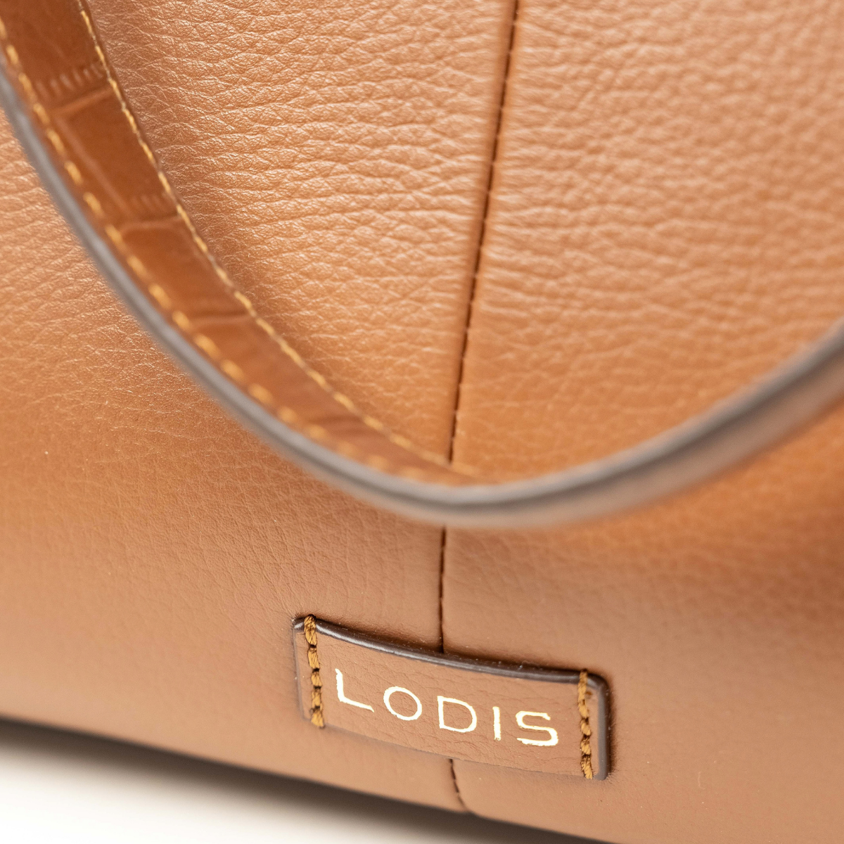 AMARA TOP HANDLE TOTE - CHESTNUT