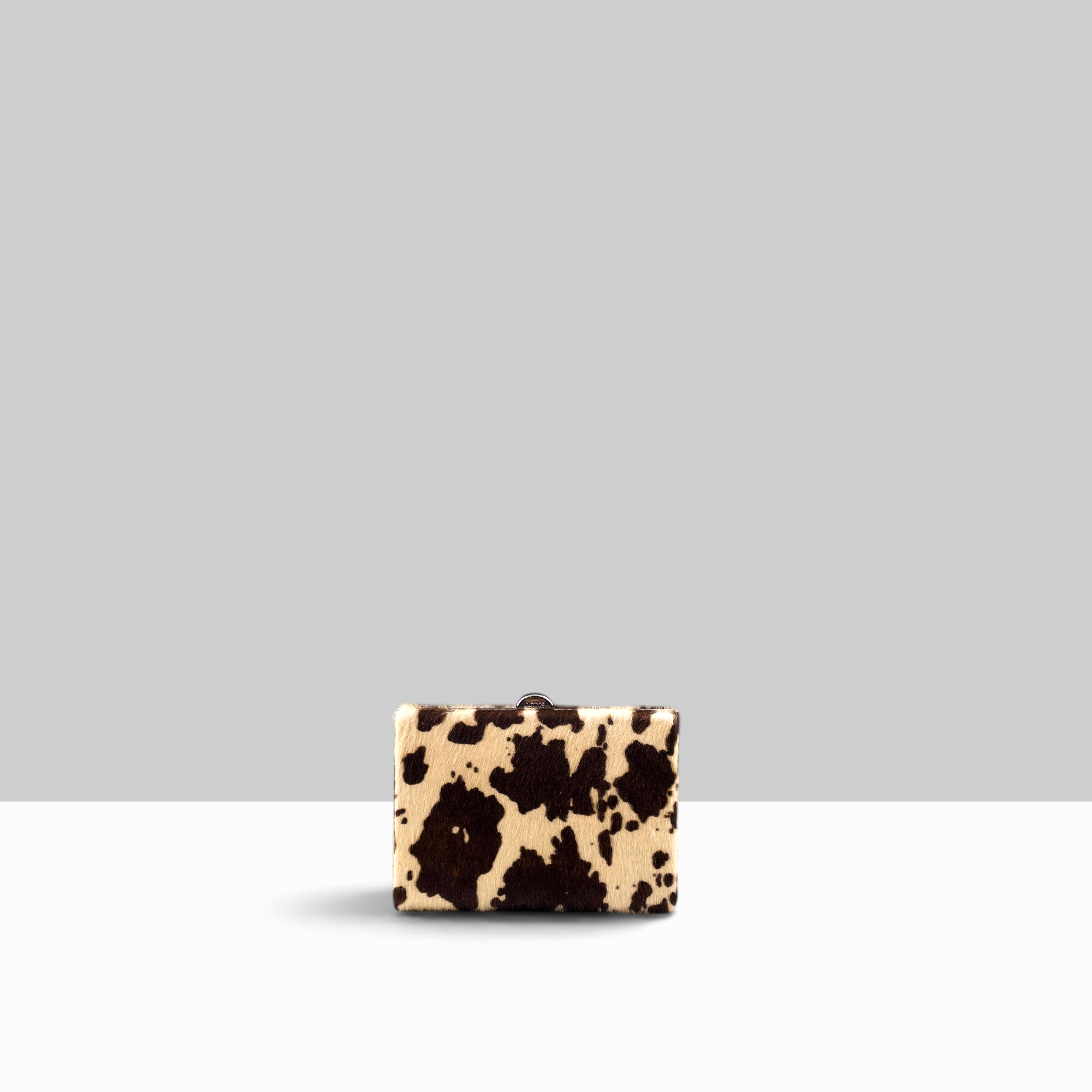 Quin Clutch Frame Wallet Medium