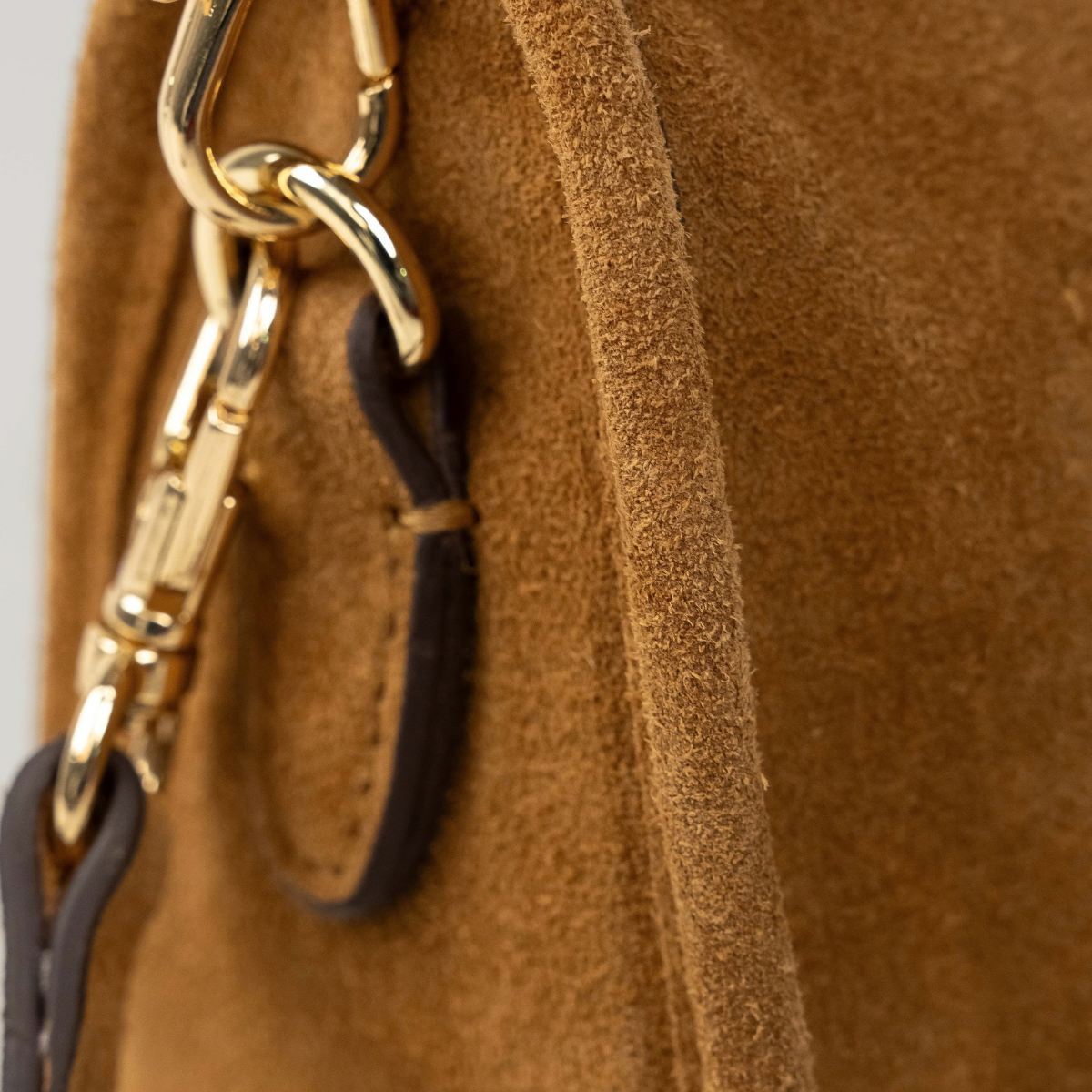 AXIS CROSSBODY - TAN