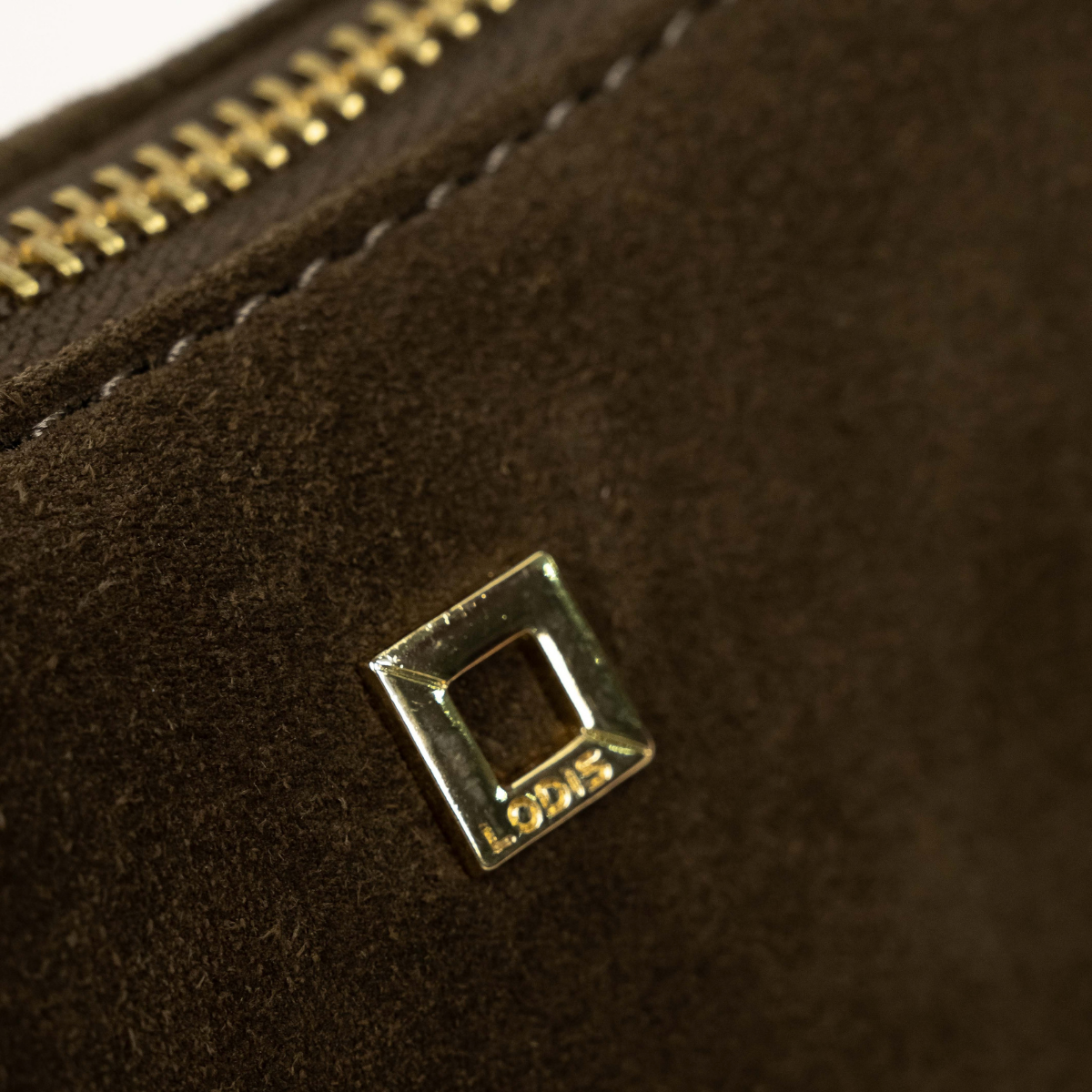 AXIS CROSSBODY - OLIVINE