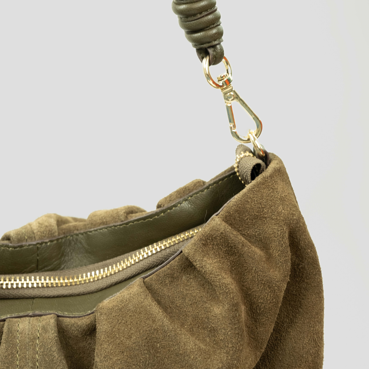 ARION CLUTCH - OLIVINE