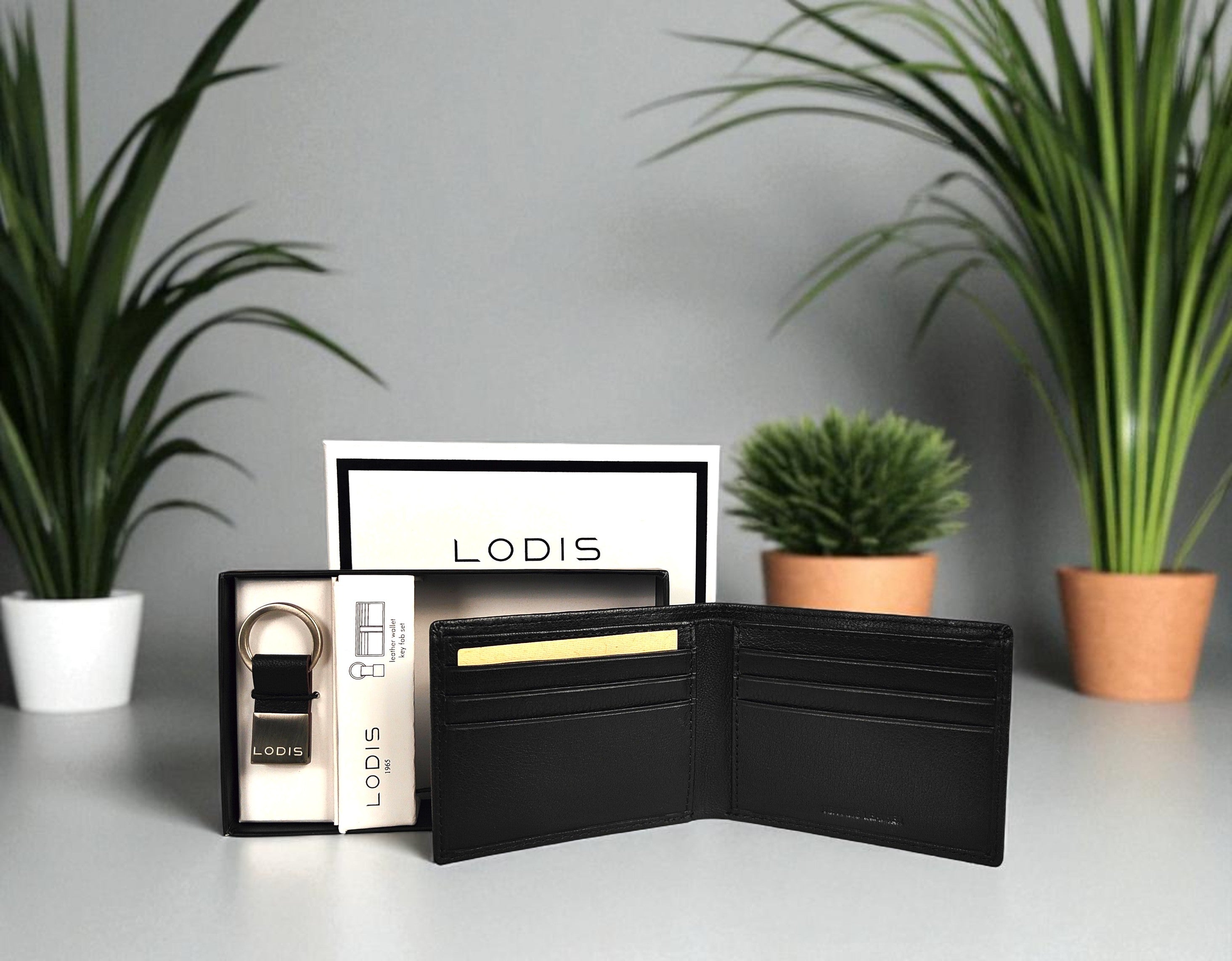 Maison Men's Bifold + Key Fob Gift Set