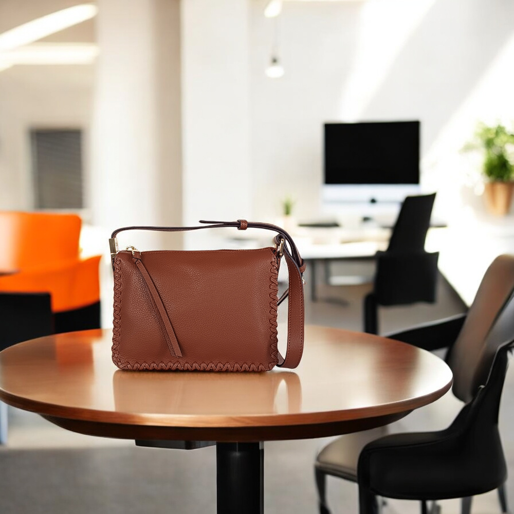 Lisa Crossbody