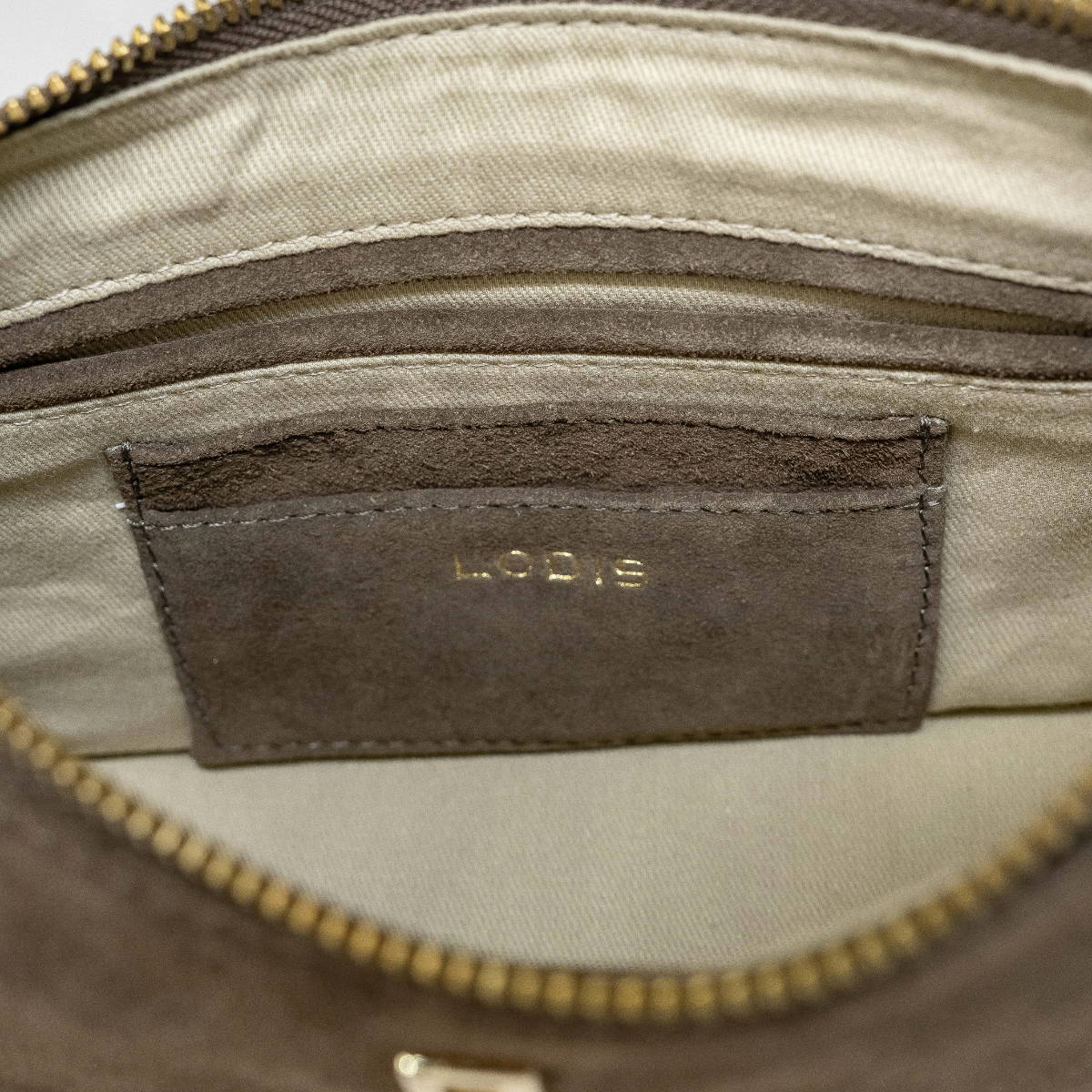 AXIS CROSSBODY - OLIVINE