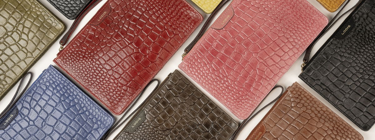 WALLETS & WRISTLETS