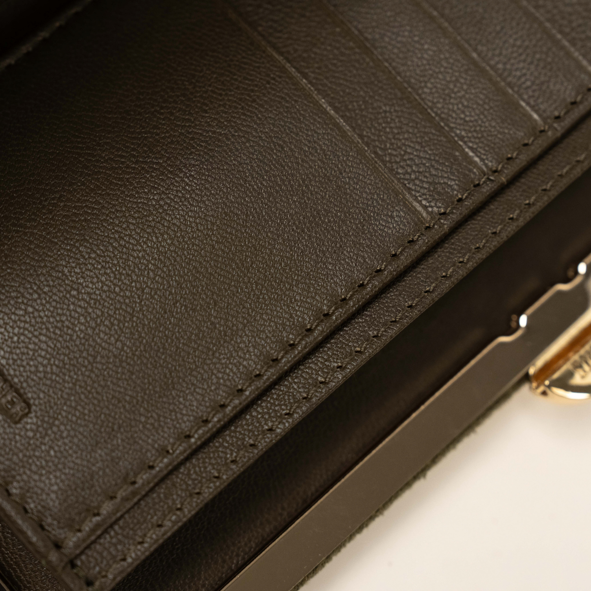 CELARA FRAME CLUTCH - OLIVINE