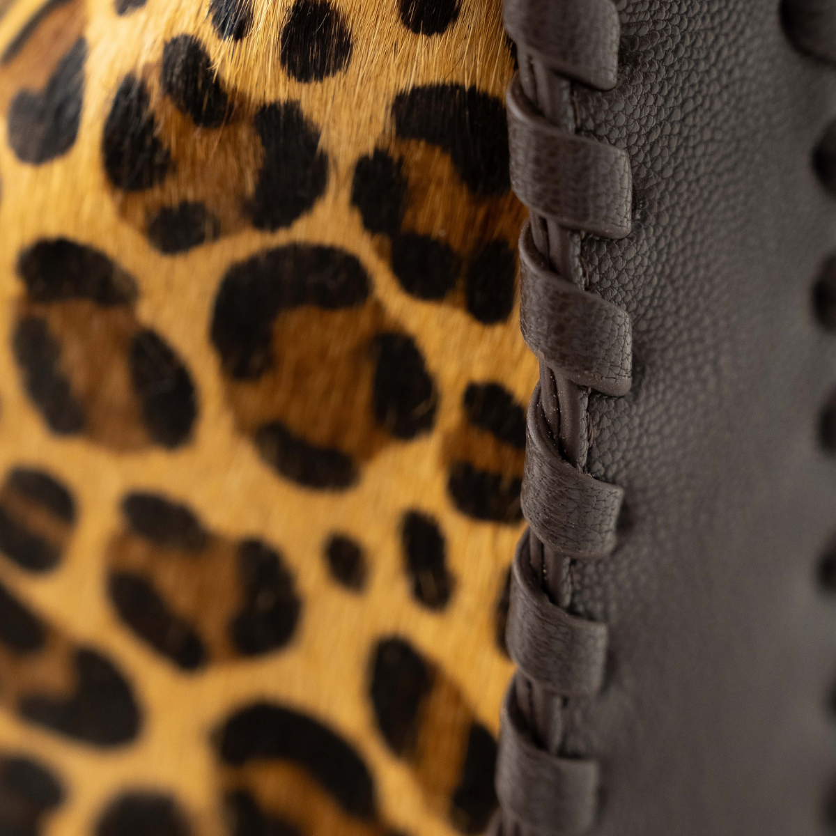 LUMOS TEXAS CROSSBODY - CHEETAH PRINT
