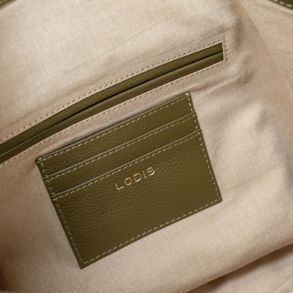 COSMA TOTE - OLVINE