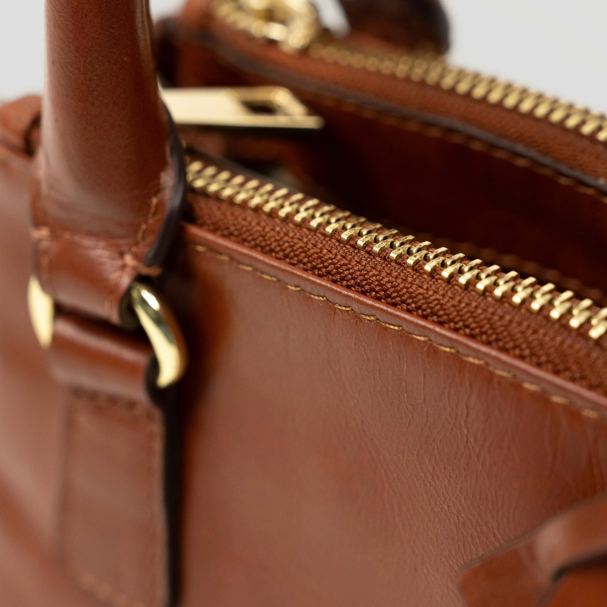 ECLIPSE TOP HANDLE TEXAS CROSSBODY - CHESTNUT