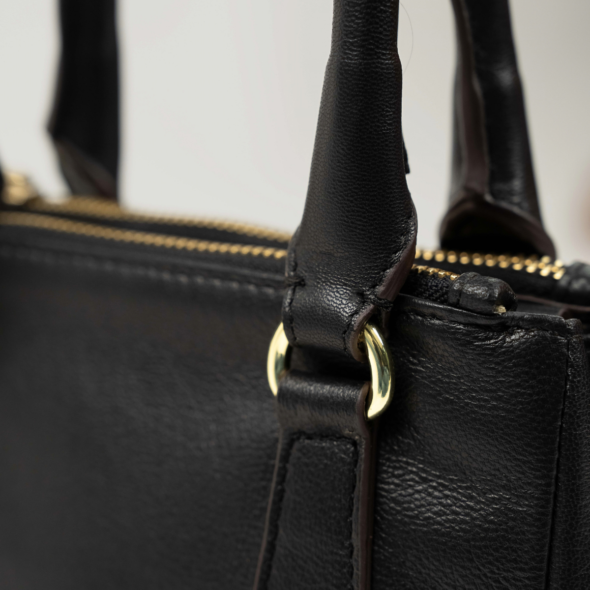 ECLIPSE TOP HANDLE TEXAS CROSSBODY - BLACK