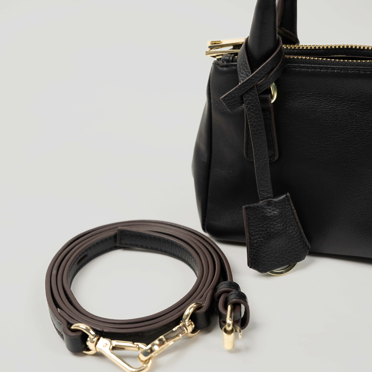 ECLIPSE TOP HANDLE TEXAS CROSSBODY - BLACK