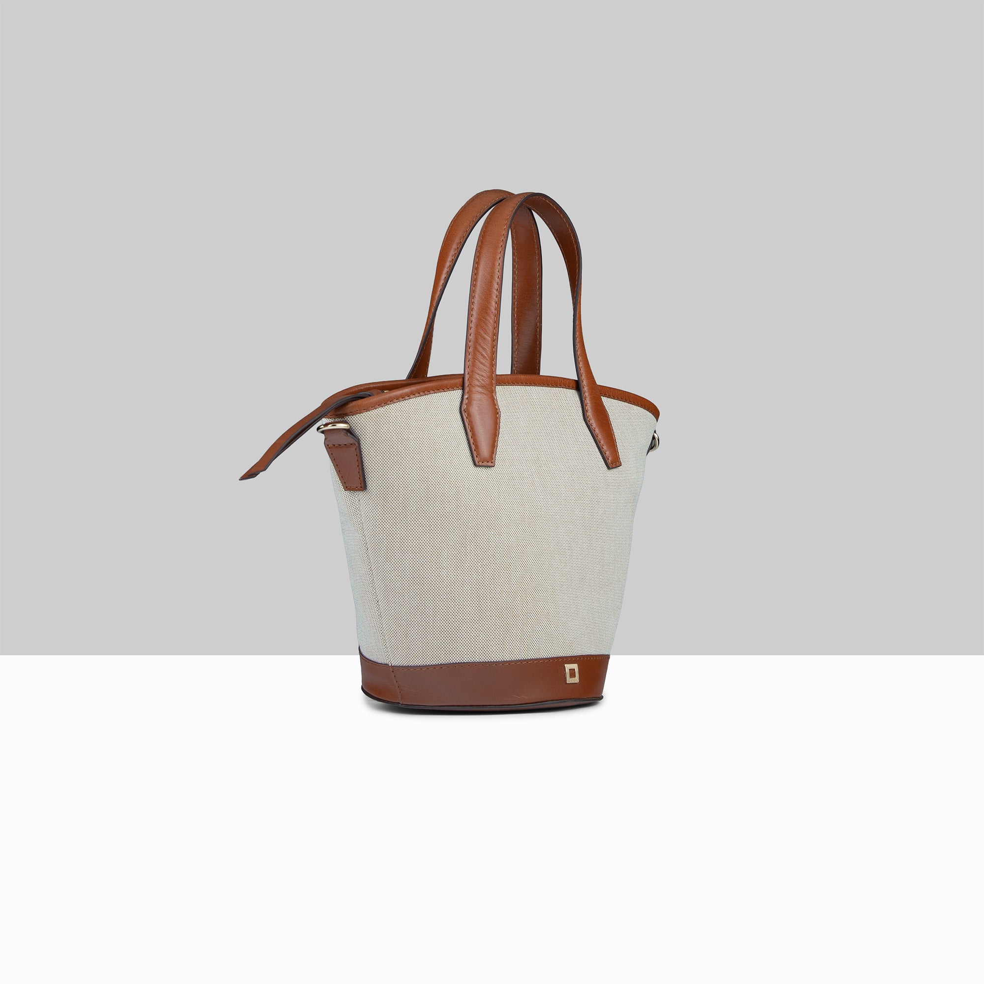 Kiara Small Bucket Bag