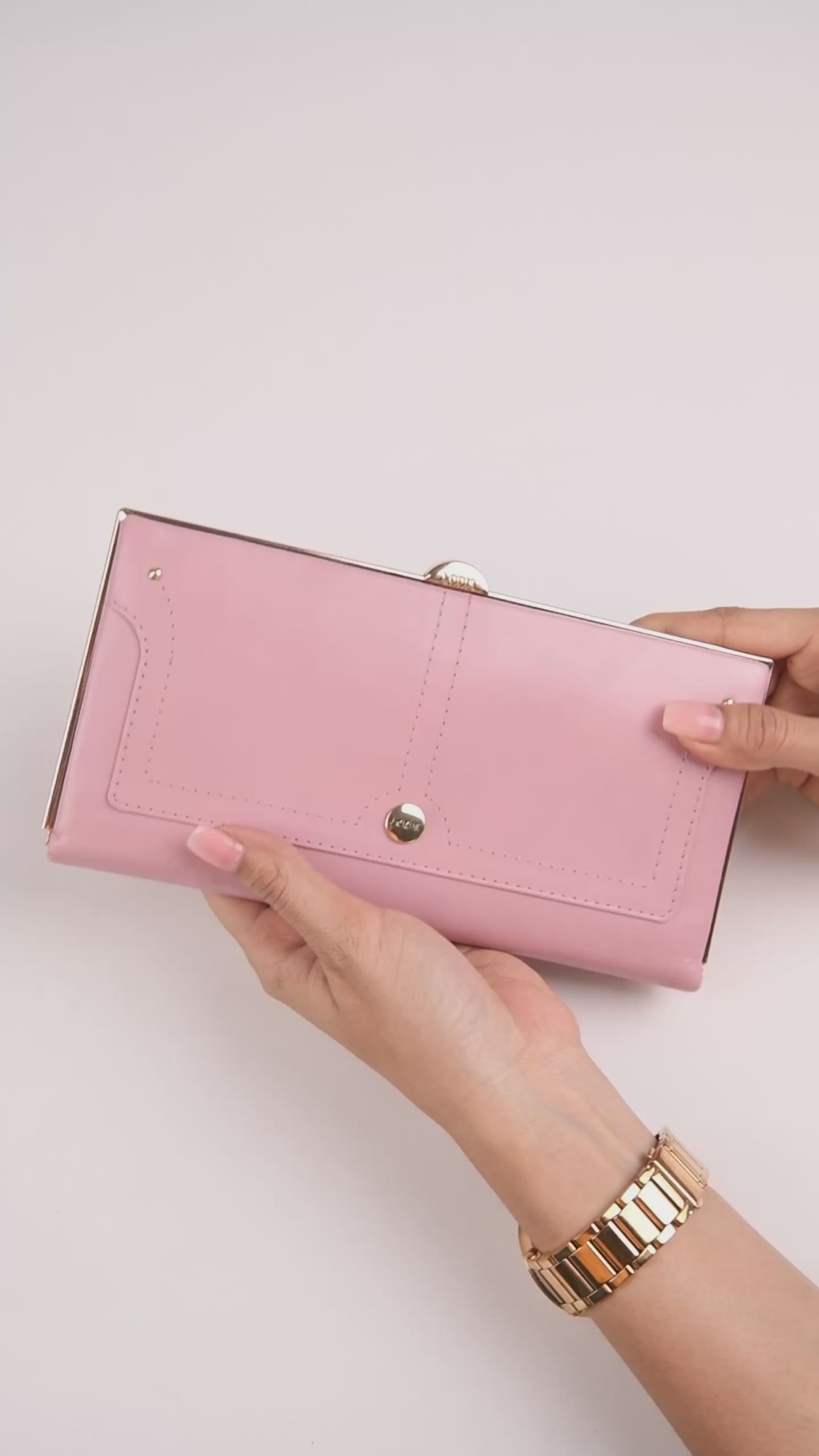 Overglow Clutch Frame Wallet in Fondant Pink Patent Leather – Video Showing Gold Frame Clasp Opening, Interior Card Slots, and Bill Compartment | Lodis 1965