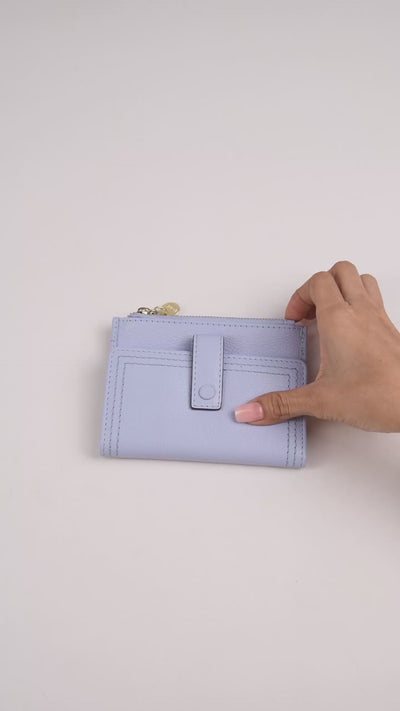 Kiara Flip Face Wallet in Aura Blue Pebbled Leather – Video Showing Flip Card Panel, Interior Layout, and Full Wallet Profile | Lodis 1965